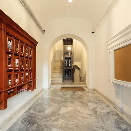 Cozy Apartment In Trastevere Rome Extérieur photo